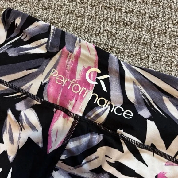 Calvin Klein Black Leggings with Pink & White Leaf Print size XS - Picture 3 of 4